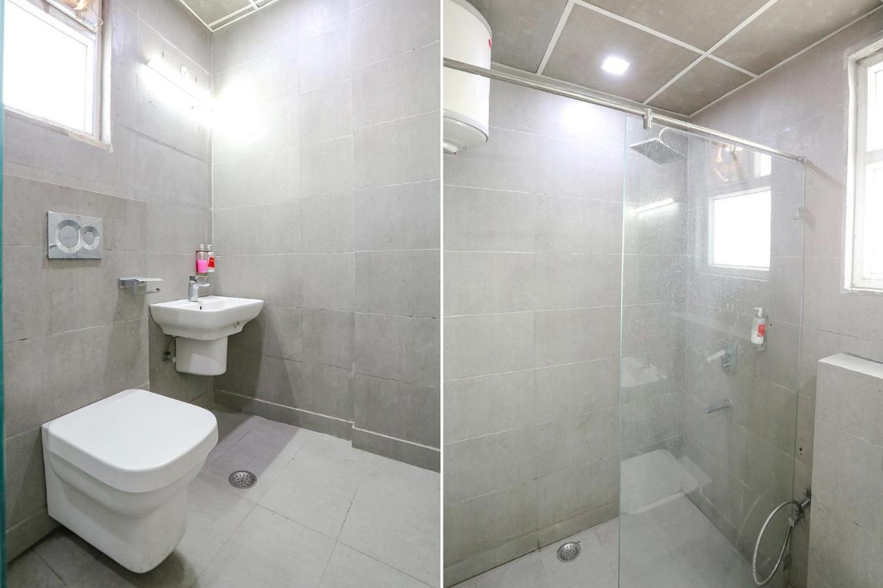 Fabhotel Vat - Meera Bagh Delhi  Buitenkant foto