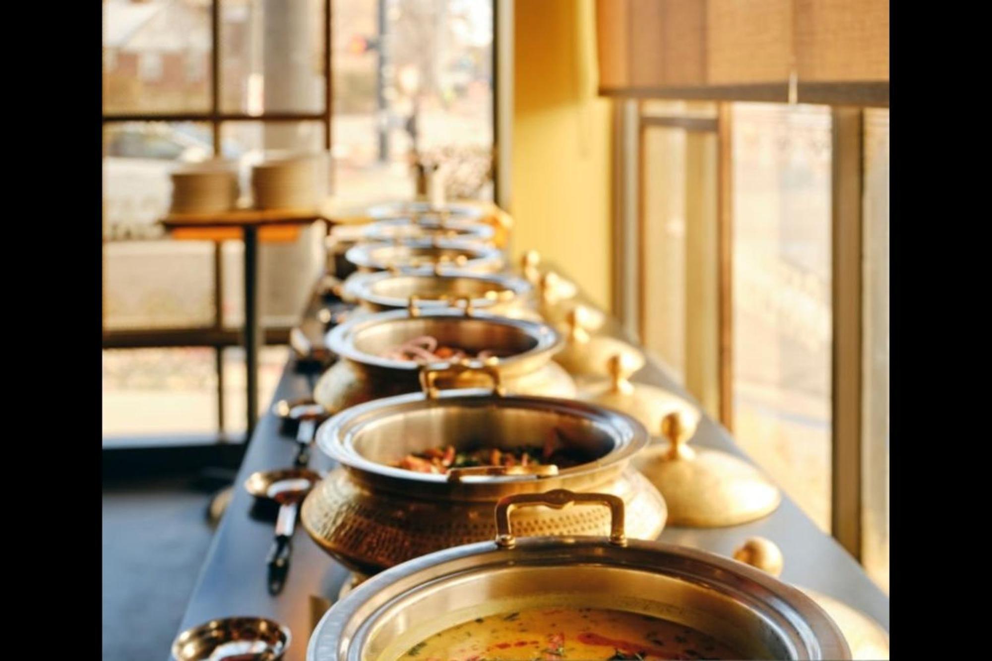 Fabhotel Vat - Meera Bagh Delhi  Buitenkant foto